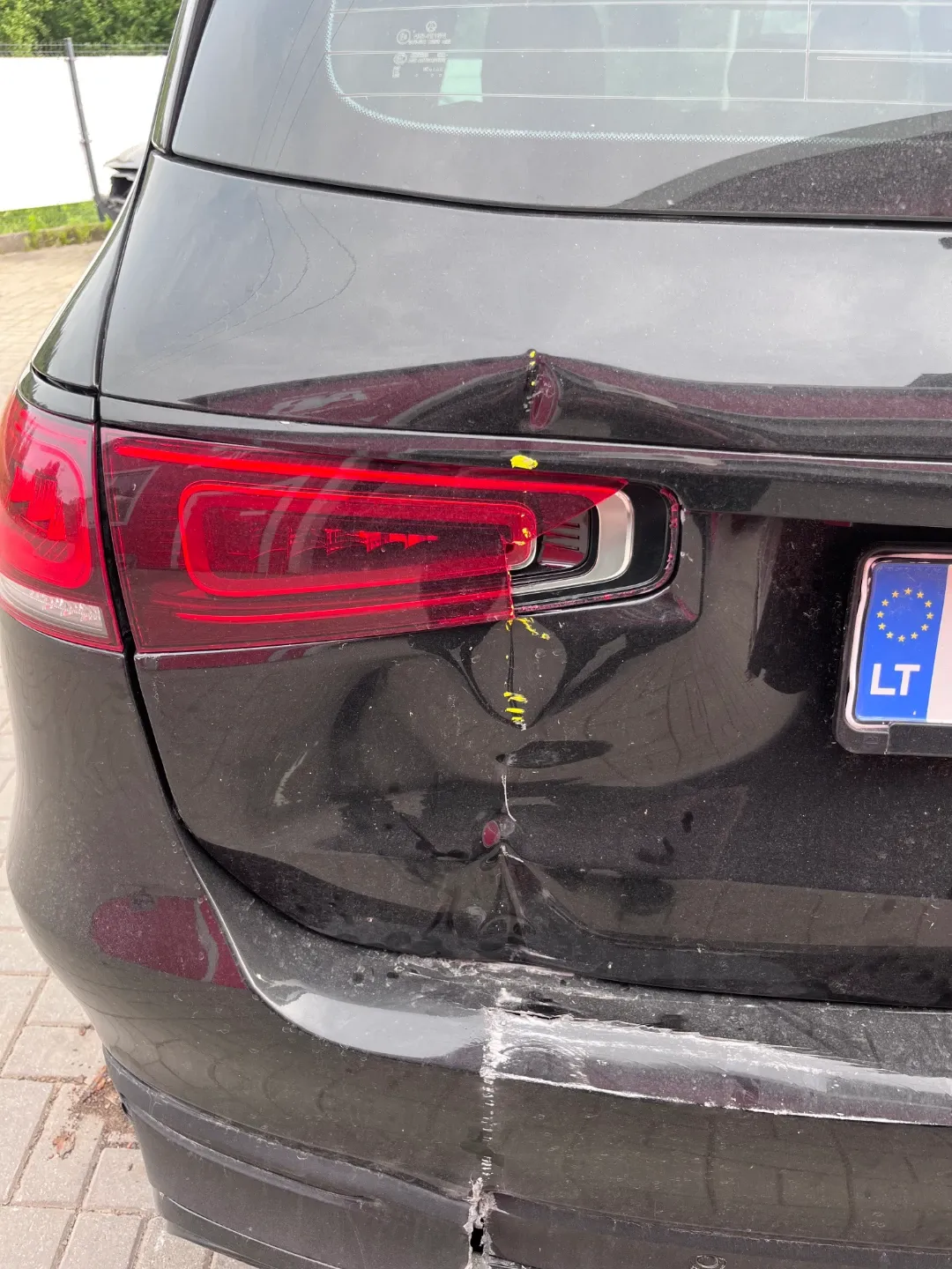 Mercedes-Benz GLS Body Repair and Painting in Vilnius
