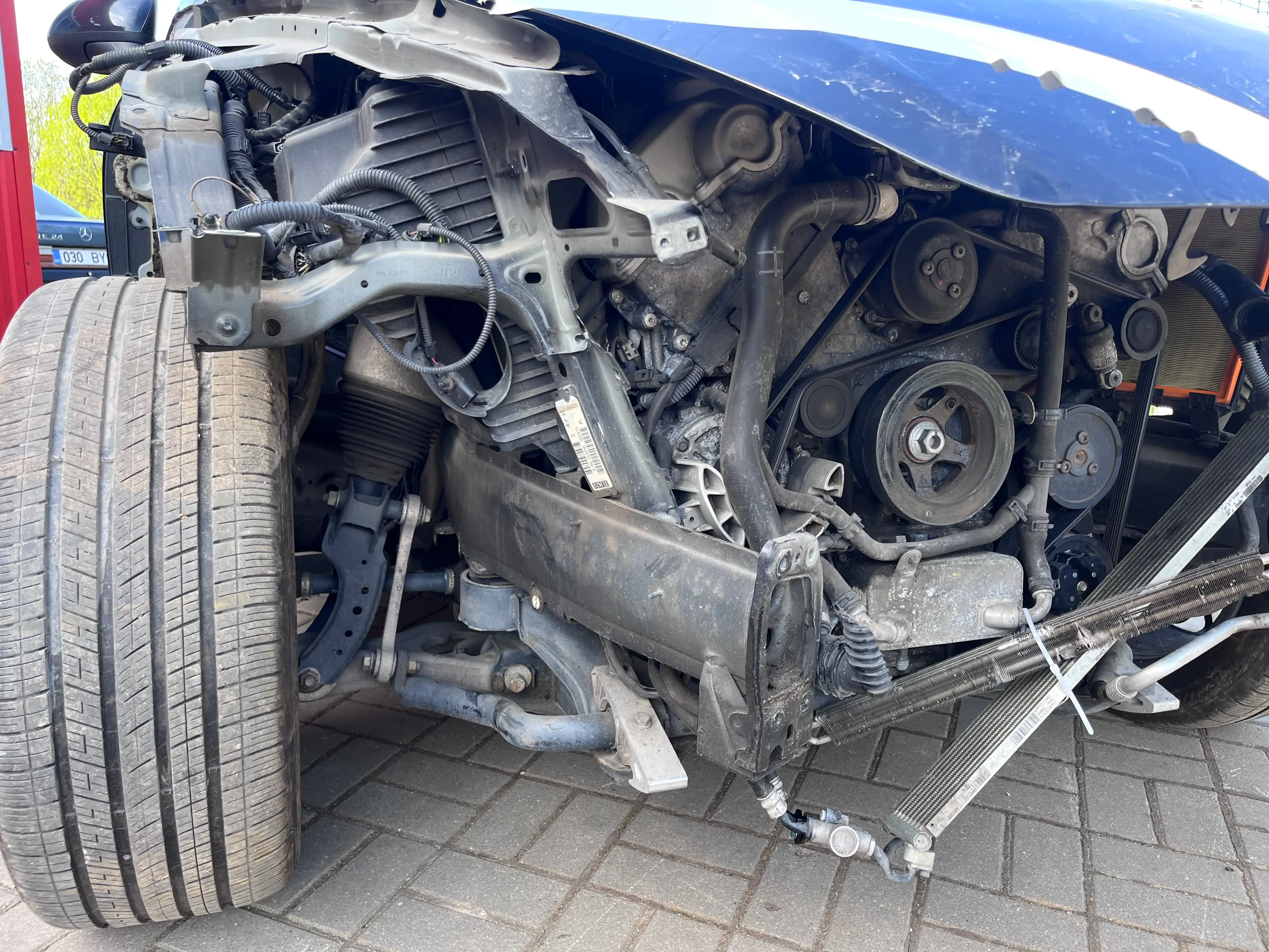 Body Repair & Painting of 2013 Porsche Cayenne S 2